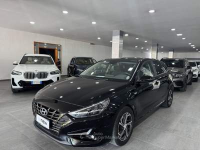Hyundai i30 1.0 t-gdi 48V Style&Techno Nero usata Pozzuoli