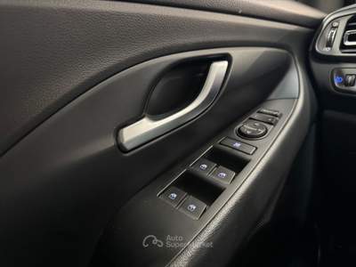 Hyundai i30 1.0 t-gdi 48V Style&Techno Nero usata Pozzuoli