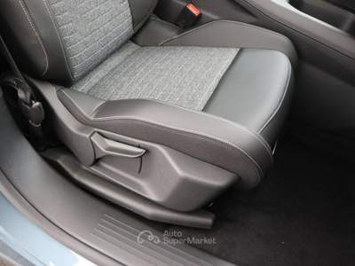 Peugeot 5008 Hybrid 145 e-DCS6 Allure Blu/Azzurro usata Monteforte Irpino