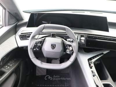 Peugeot 5008 Hybrid 145 e-DCS6 Allure Blu/Azzurro usata Monteforte Irpino