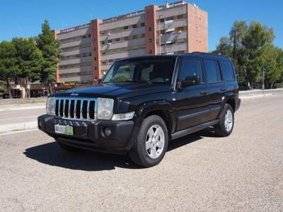 Jeep Commander 3.0 CRD DPF++ 7 POSTI++ Nero usata Bari