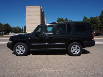 Jeep Commander 3.0 CRD DPF++ 7 POSTI++ Nero usata Bari