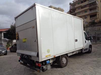 Peugeot Boxer 435 2200 BLUEHDI 140CV FURGONATO SPONDA ITALIA Bianco usata Roma