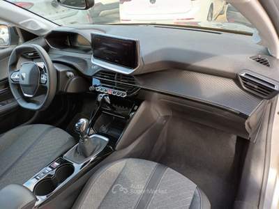Peugeot 208 1200 PURETECH ALLURE 100CV CAM NAV CARPLAY ITALIA Argento usata Roma
