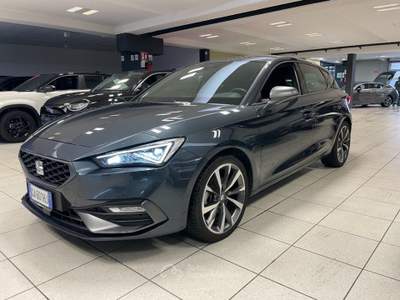 Seat Leon 2.0 TDI 150 CV DSG 5p. FR Grigio usata Arsago Seprio