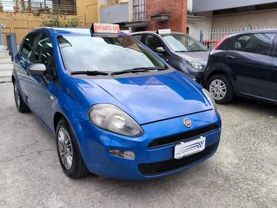 Fiat Punto Auto in ottime condizioni sia interno che esterno usata SAVIANO
