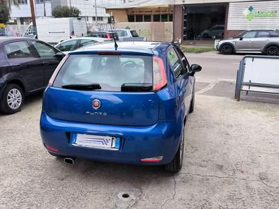 Fiat Punto Auto in ottime condizioni sia interno che esterno usata SAVIANO
