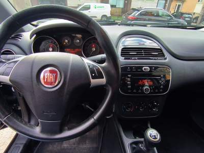 Fiat Punto Fendinebbia Funzione Cornering (si accendono in sterzata) usata SAVIANO