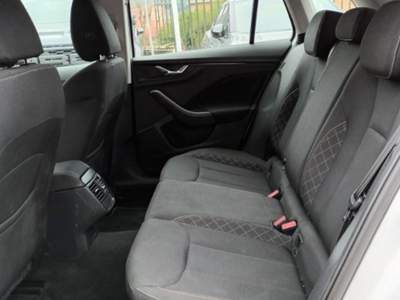 Skoda Kamiq 1000 TSI 95CV CARPLAY ITALIA Bianco usata Pistoia