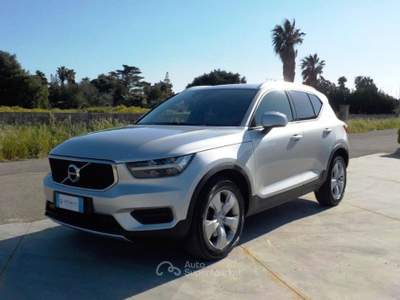 Volvo XC40 D4 AWD Geartronic Argento usata Gallipoli