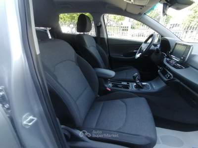 Hyundai i30 1.0 t-gdi 48V CarPlay / AndroidAuto Fari LED Grigio usata Treviglio