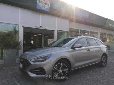Hyundai i30 1.0 t-gdi 48V CarPlay / AndroidAuto Fari LED Grigio usata Treviglio
