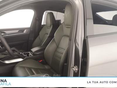 Porsche Cayenne  - cayenne 3.0 e-hybrid tiptronic Grigio usata Marcianise