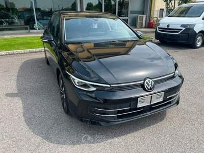 Volkswagen Golf Golf 1.5 TSI 115 CV ACT Life Nero usata Castiglione delle Stiviere