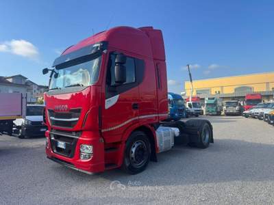 Iveco Daily STRALIS 510 TRATTORE STRADALE E6 Rosso usata Pontecagnano Faiano
