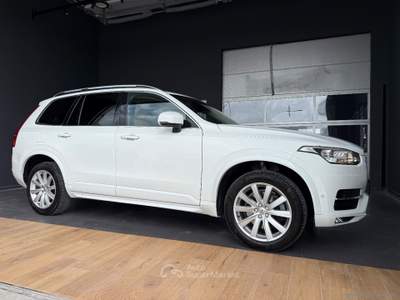Volvo XC90 XC90 D5 AWD Geartronic 7 posti Momentum Bianco usata San Michele salentino