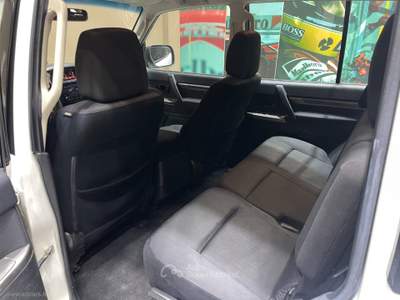 Mitsubishi Pajero Pajero 3.2 DI-D 16V aut. 5p. Intense DPF *GANCIO TRAINO*7 POSTI* Bianco usata Castrezzato