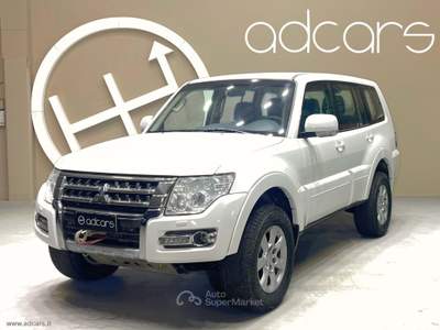 Mitsubishi Pajero Pajero 3.2 DI-D 16V aut. 5p. Intense DPF *GANCIO TRAINO*7 POSTI* Bianco usata Castrezzato