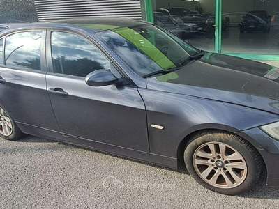 BMW Serie 3 320d BMW 320d Eletta per Commercianti Grigio usata Spilimbergo