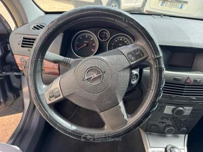 Opel Astra 1.7 CDTI 101 CV 5p. Cosmo Grigio usata Andria