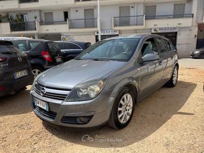 Opel Astra 1.7 CDTI 101 CV 5p. Cosmo Grigio usata Andria