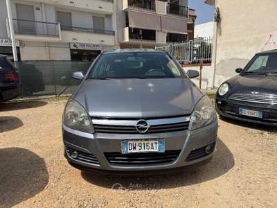 Opel Astra 1.7 CDTI 101 CV 5p. Cosmo Grigio usata Andria