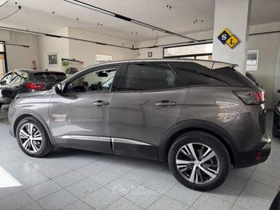 Peugeot 3008 BlueHDi 130 EAT8 S&S Allure Grigio usata Andria