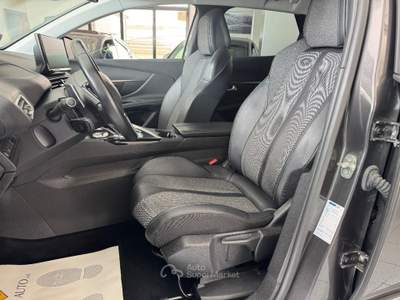 Peugeot 3008 BlueHDi 130 EAT8 S&S Allure Grigio usata Andria