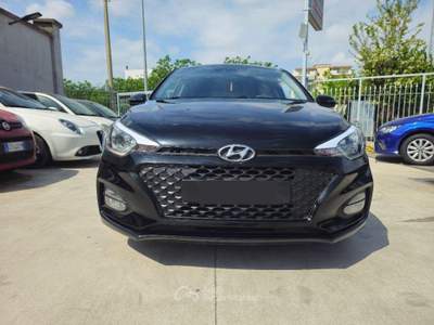 Hyundai i20  1.2 mpi Connectline 75cv 5p usata Aversa