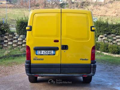 Renault Master 2.2 dCi 90cv 66kw usata Pesaro