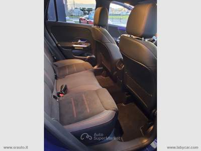 Mercedes-Benz GLA GLA 180 d Automatic Business Extra Blu/Azzurro usata Osio Sopra