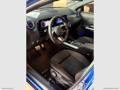Mercedes-Benz GLA GLA 180 d Automatic Business Extra Blu/Azzurro usata Osio Sopra