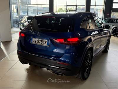 Mercedes-Benz GLA GLA 180 d Automatic Business Extra Blu/Azzurro usata Osio Sopra