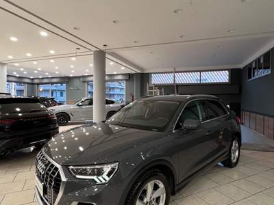 Audi Q3 S tronic Business Advanced Grigio usata Rosarno