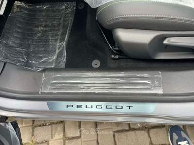 Peugeot 2008 Hybrid 145 e-DCS6 GT Grigio usata Beinasco