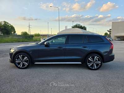 Volvo V60 Cross Country V60 II 2019 Cross Country 2.0 b4 Business Pro Line Blu/Azzurro usata Monte San Vito