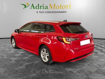 Toyota Corolla 1.8 Hybrid Style Rosso usata Pordenone