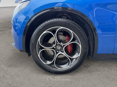 Alfa Romeo Stelvio 2.2 TD 210 CV Veloce AT8 Q4 Blu/Azzurro usata Pistoia