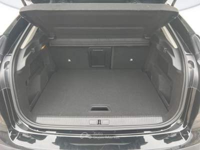 Citroen C4 C4 1.5 bluehdi shine s&s 130cv eat8 Nero usata Este