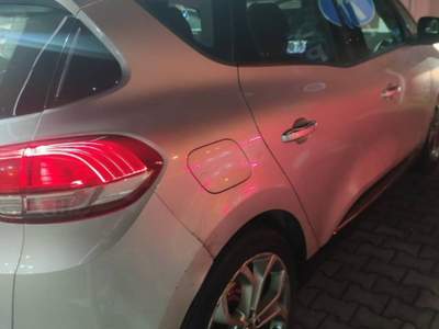 Renault Scénic perfetta Argento usata Qualiano