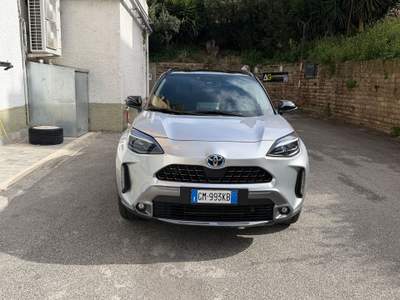 Toyota Yaris Cross 5p. E-CVT Adventure Argento usata Roma
