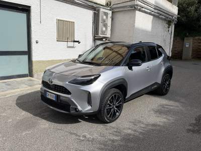 Toyota Yaris Cross 5p. E-CVT Adventure Argento usata Roma