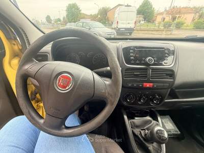 Fiat Doblò Veicolo commerciale Giallo usata Finale Emilia
