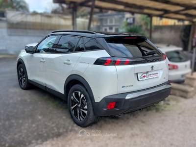 Peugeot 2008 Motore elettrico GT Bianco usata Ischia