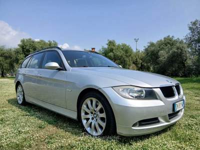 BMW Serie 3 320d station wagon Argento usata Massa