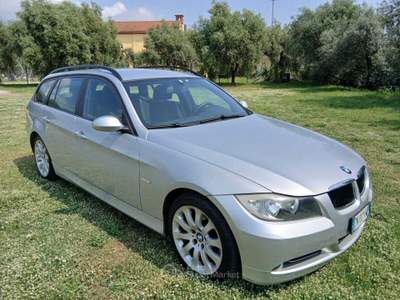 BMW Serie 3 320d station wagon Argento usata Massa