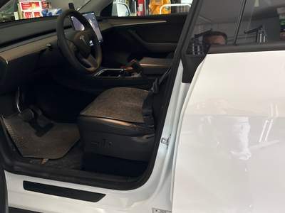 Tesla Model Y null usata Pesaro