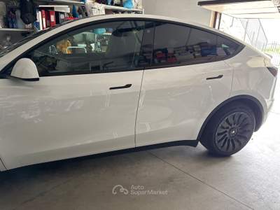 Tesla Model Y null usata Pesaro
