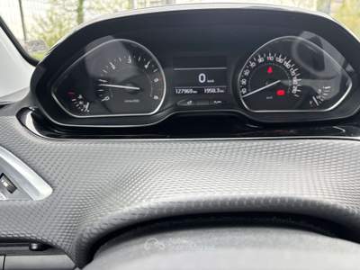 Peugeot 208 5p 1.6 bluehdi Active 75cv Arancione usata Erba