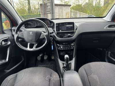 Peugeot 208 5p 1.6 bluehdi Active 75cv Arancione usata Erba